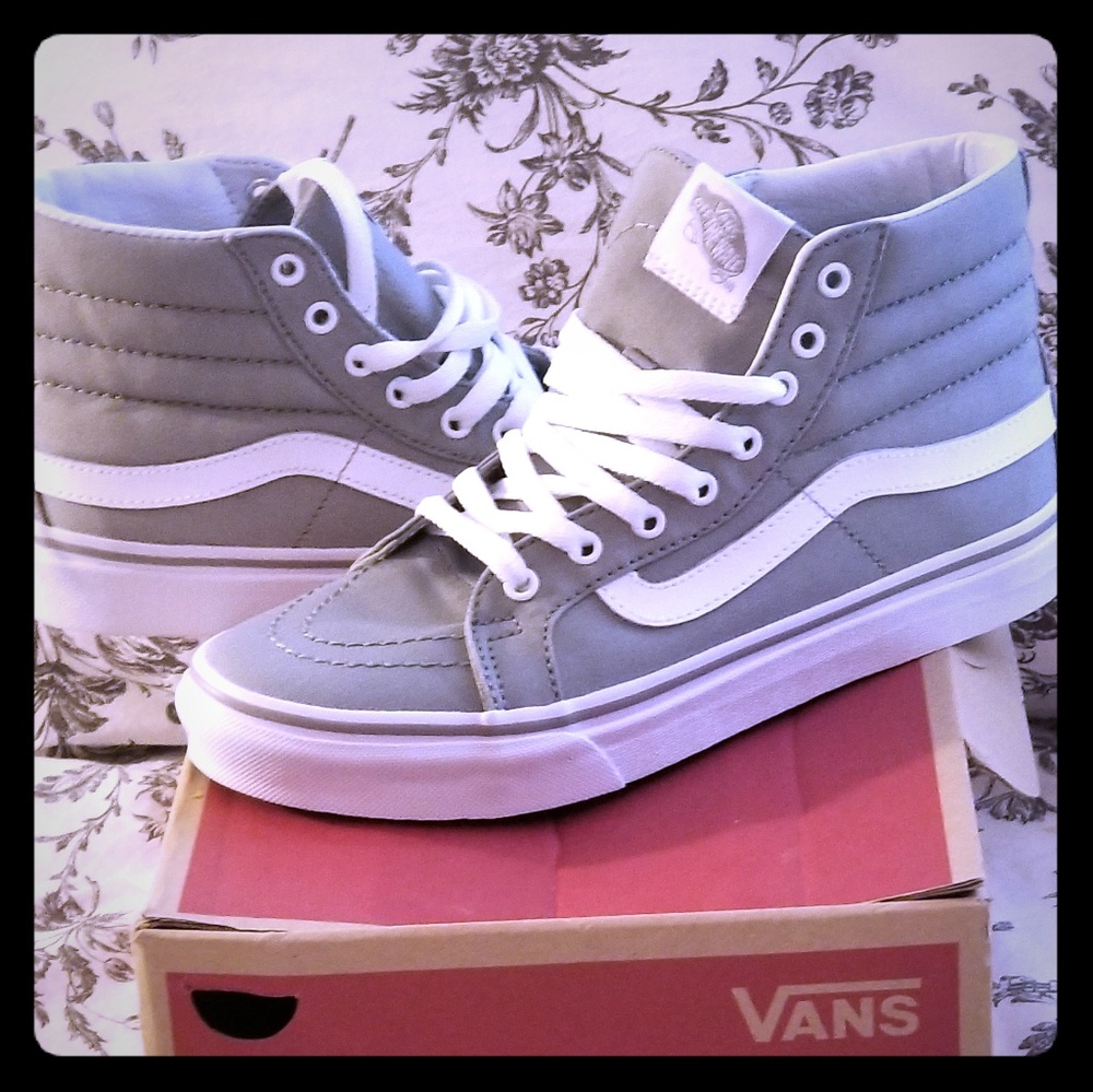 Size 7.0 high top light gray Van's slim
